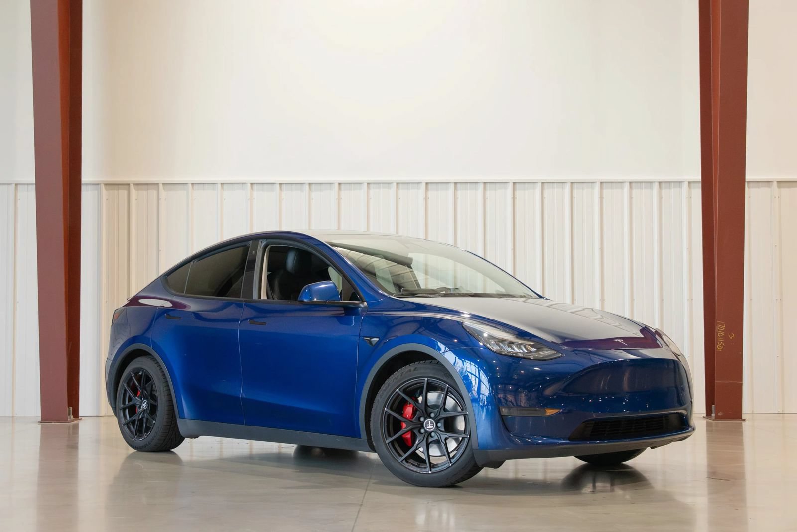 Used 2020 Tesla Model Y Performance AWD/4WD image 1