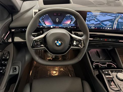 New 2026 BMW 530i RWD image 14