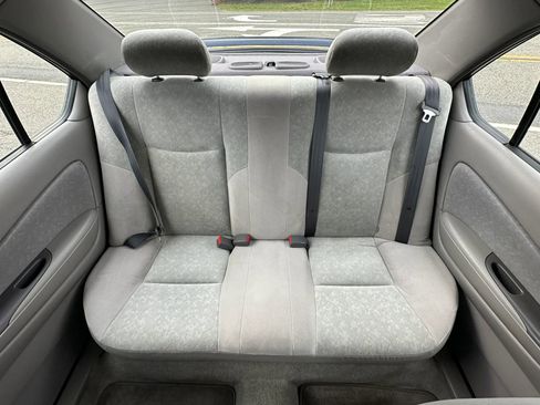 Used 2003 Toyota Prius FWD image 17