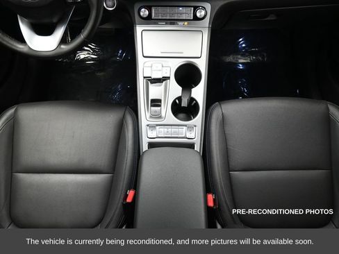 Used 2023 Hyundai Kona Limited image 28