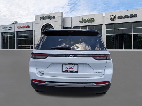 New 2026 Jeep Grand Cherokee Limited w/ Luxury Tech Group II RWD image 4