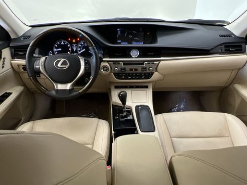 Used 2013 Lexus ES 350 w/ Luxury Pkg FWD image 22