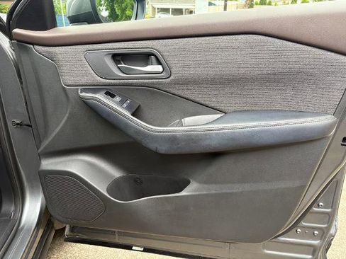 Certified 2023 Nissan Rogue SV image 26