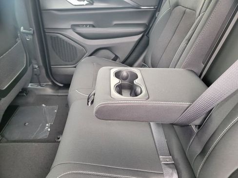 New 2026 Jeep Grand Cherokee Laredo X AWD/4WD image 31