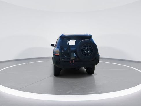 Used 2022 Toyota 4Runner TRD Off-Road AWD/4WD image 7