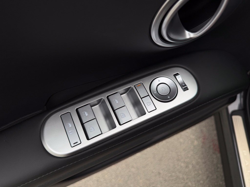 Used 2026 Hyundai Palisade Calligraphy FWD image 17