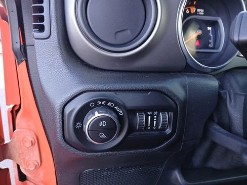 Used 2020 Jeep Gladiator Sport w/ Quick Order Package 24S image 31