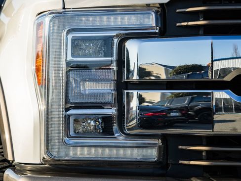 Used 2019 Ford F250 King Ranch w/ King Ranch Ultimate Package image 14