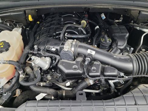 Used 2022 Jeep Grand Cherokee L Limited w/ Luxury Tech Group II image 30