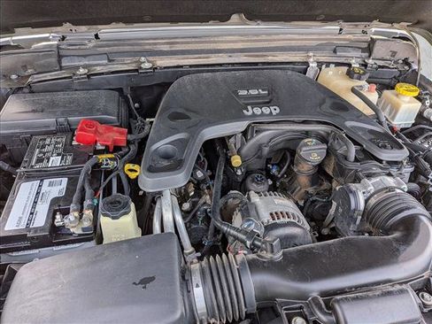 Used 2020 Jeep Gladiator Sport w/ Quick Order Package 24S image 26