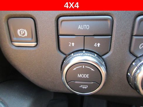 Certified 2025 GMC Sierra 1500 Elevation AWD/4WD image 27