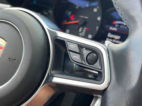 Certified 2017 Porsche Macan AWD/4WD image 26