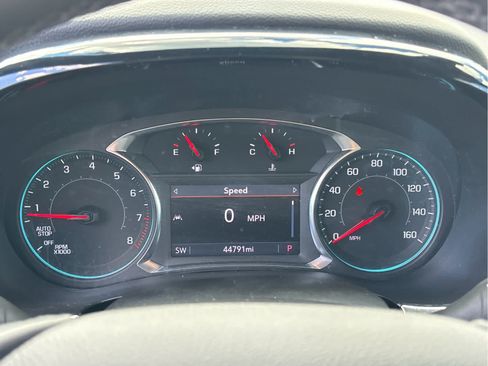 Certified 2023 Chevrolet Traverse LT FWD image 18