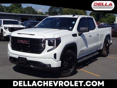 Used 2025 GMC Sierra 1500 Elevation