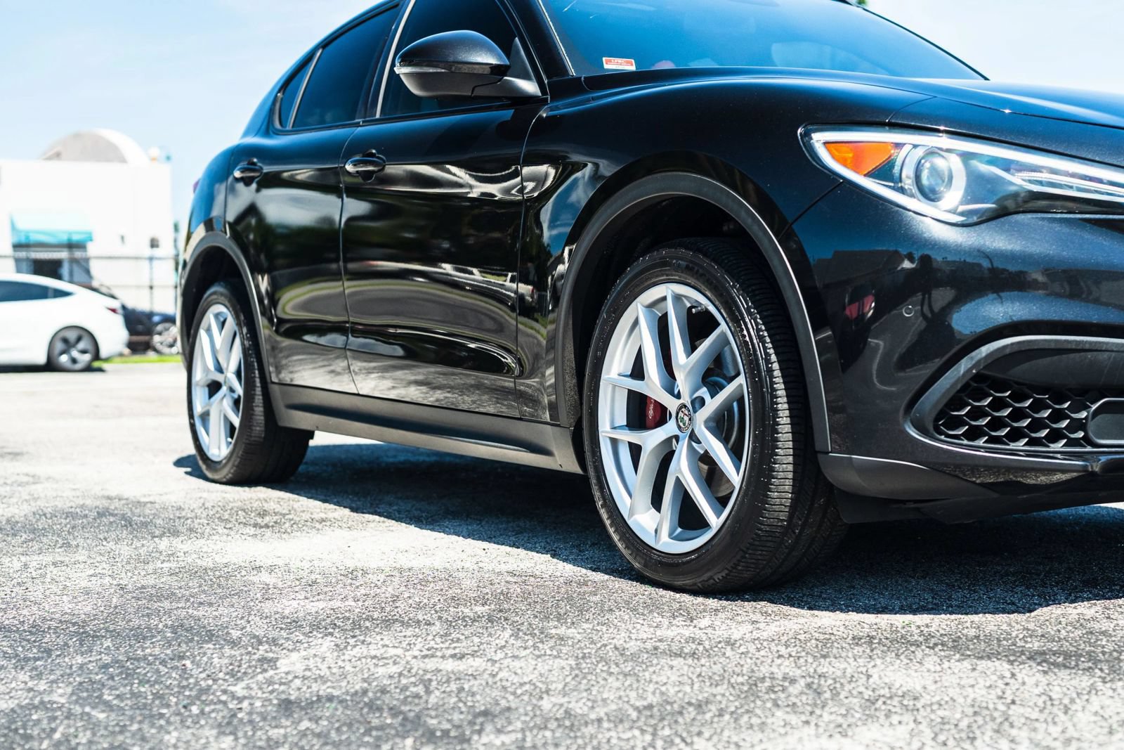 Used 2019 Alfa Romeo Stelvio Ti AWD/4WD image 4