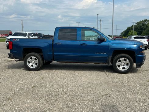 Used 2018 Chevrolet Silverado 1500 LT w/ All Star Edition AWD/4WD image 14