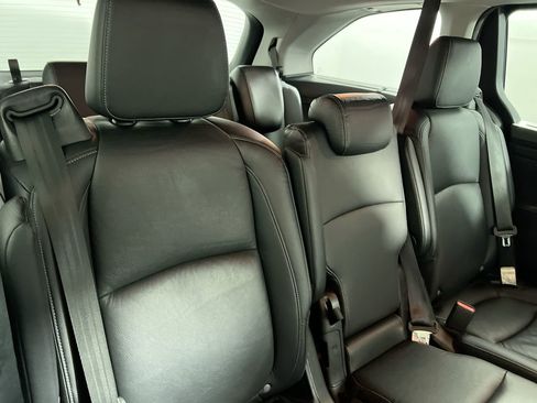 Used 2023 Honda Odyssey Touring image 32