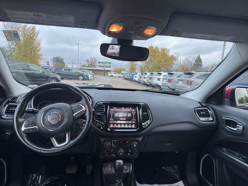 Used 2019 Jeep Compass Limited image 13