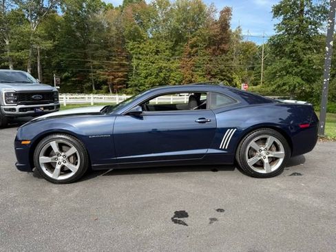 Used 2010 Chevrolet Camaro SS w/ RS Package image 3
