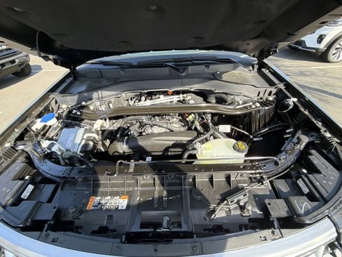 New 2026 Ford Explorer Platinum image 34