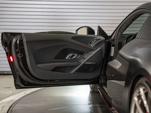 Used 2023 Audi R8 V10 performance image 30