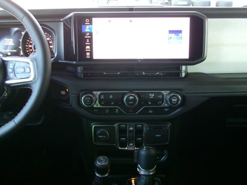 New 2025 Jeep Wrangler Unlimited Sahara image 16