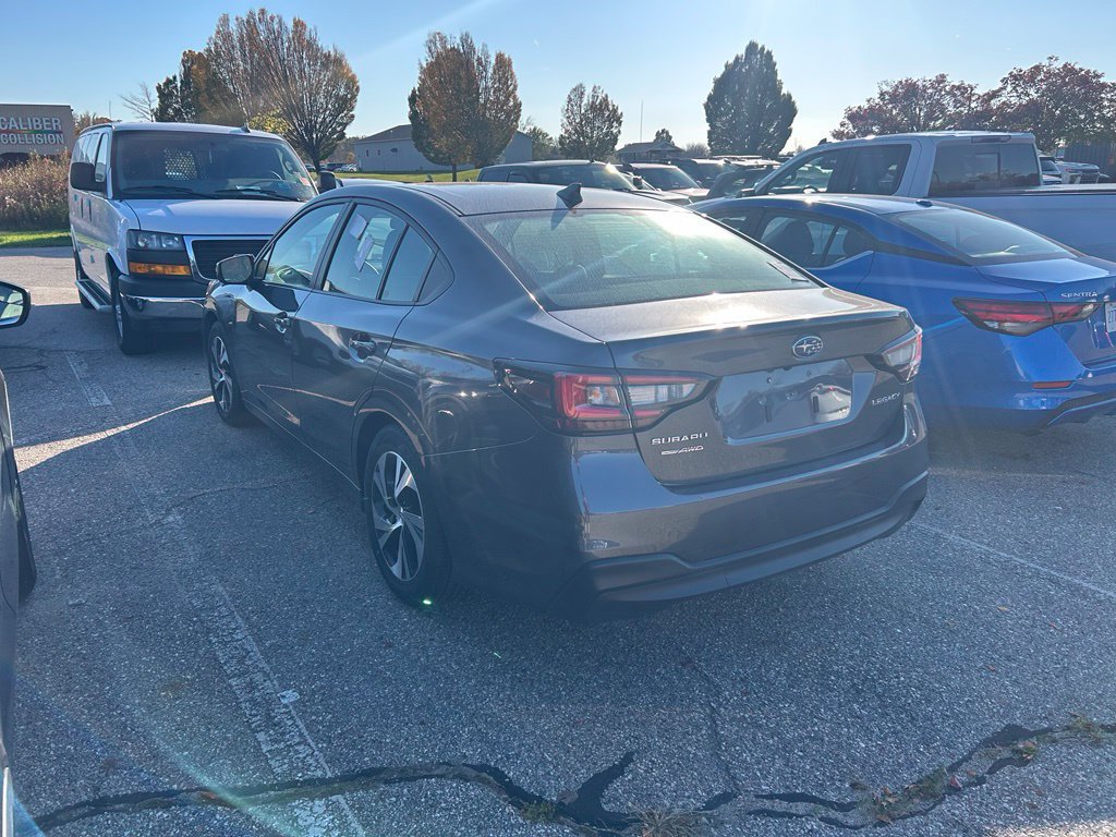 Used 2025 Subaru Legacy Premium AWD/4WD image 2
