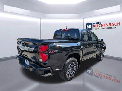 Used 2023 Chevrolet Colorado Z71 w/ Z71 Convenience Package 2