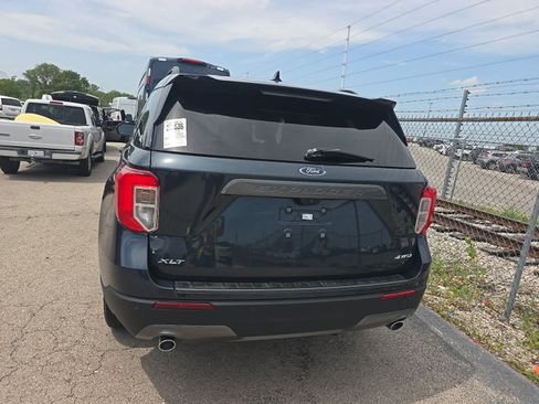 Used 2023 Ford Explorer XLT w/ Equipment Group 202A AWD/4WD image 8