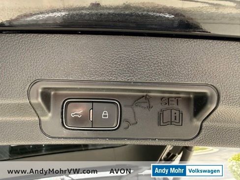 Used 2020 Ford Explorer Limited w/ Class III Trailer Tow Package AWD/4WD image 12
