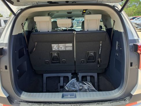 New 2026 Kia Carnival EX FWD image 10