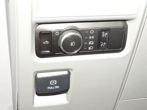 Used 2023 Ford F150 XLT w/ Trailer Tow Package image 19