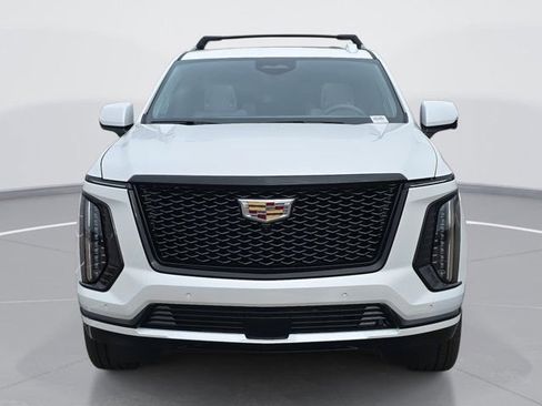 Certified 2025 Cadillac Escalade ESV Sport Platinum image 8