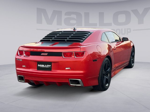 Used 2010 Chevrolet Camaro SS RWD image 5