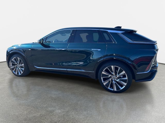 Certified 2026 Cadillac Lyriq Signature Luxury w/ Nappa Leather Package AWD/4WD image 3