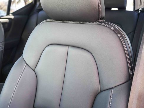 Used 2026 Volvo XC40 B4 Core FWD image 29