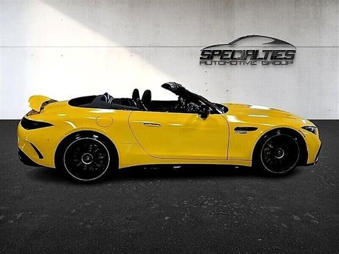 Used 2022 Mercedes-Benz SL 63 AMG 4MATIC image 23