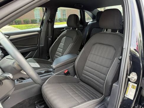 Used 2023 Volkswagen Jetta Sport FWD image 2
