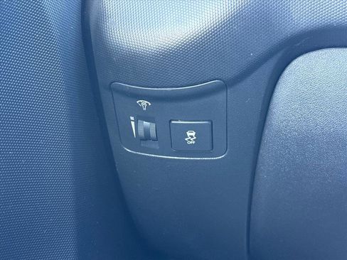 Used 2010 Kia Soul + w/ Audio Pkg image 13