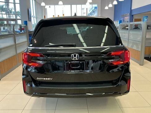Used 2025 Honda Odyssey EX-L image 5