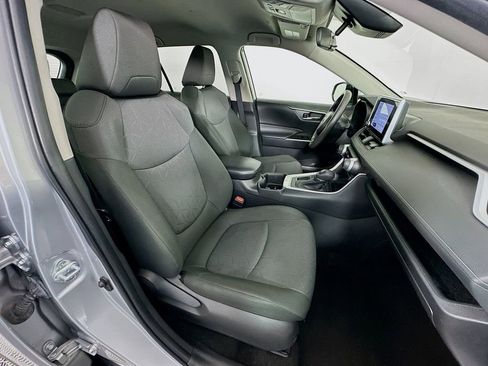 Certified 2024 Toyota RAV4 XLE FWD image 27