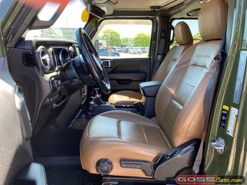 Used 2021 Jeep Wrangler Unlimited Sahara w/ Dual Top Group AWD/4WD image 25
