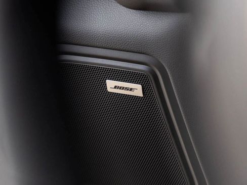 New 2026 Porsche Macan image 71