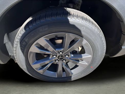 New 2026 Ford Explorer Active w/ Active Comfort Package image 9