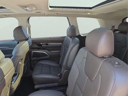 Used 2022 Kia Telluride SX image 9