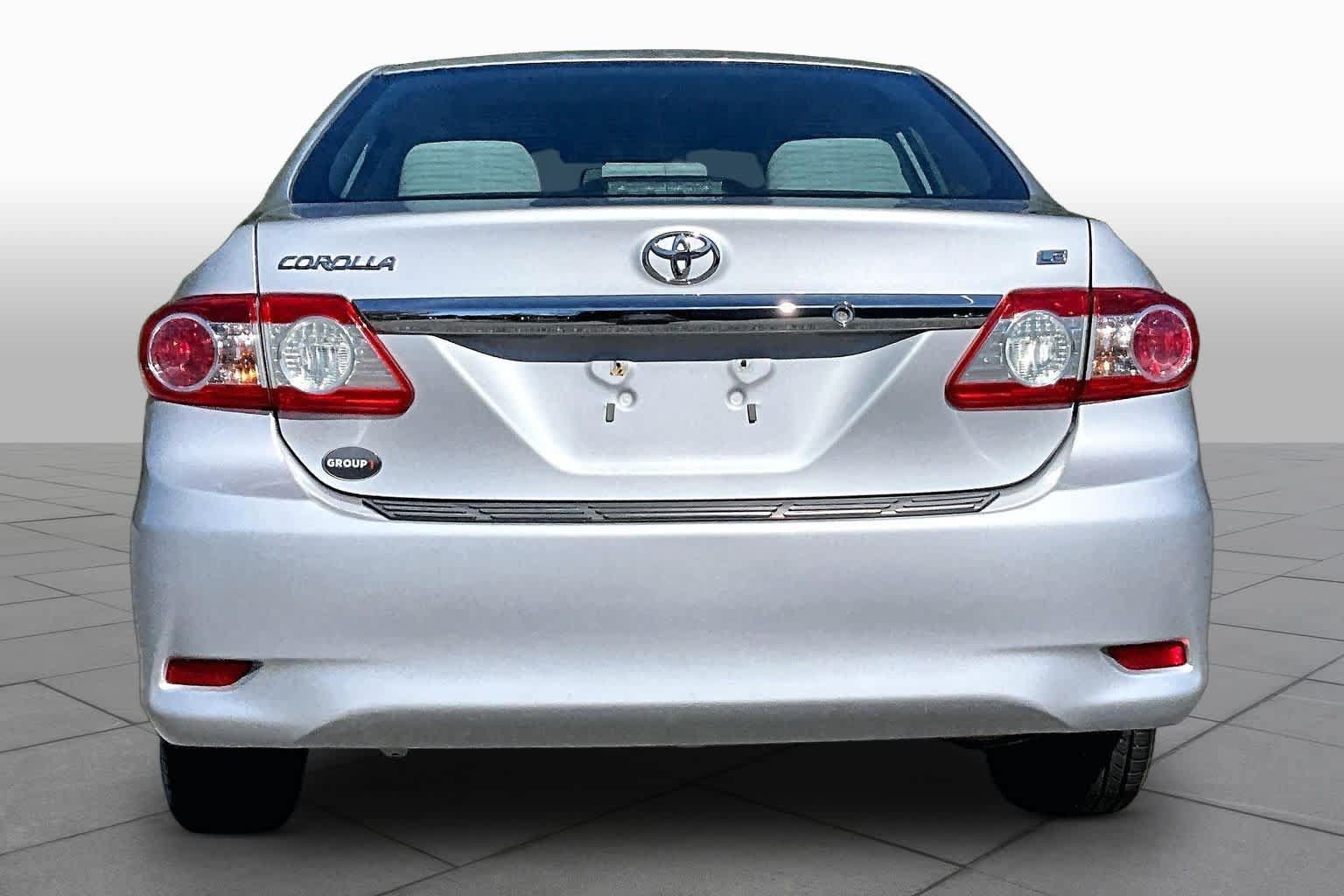 Used 2012 Toyota Corolla LE FWD image 5