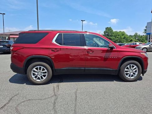Certified 2020 Chevrolet Traverse LT w/ Driver Confidence II Package AWD/4WD image 7