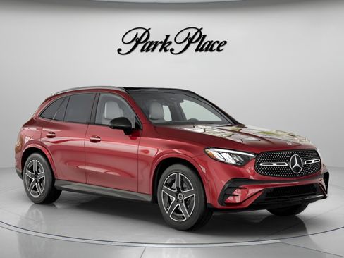 Certified 2026 Mercedes-Benz GLC 300 image 32