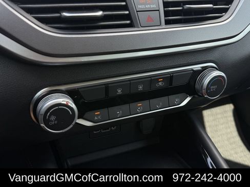 Used 2024 Nissan Altima 2.5 SR AWD/4WD image 20