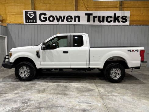 Used 2019 Ford F250 XL w/ XL Value Package AWD/4WD image 2